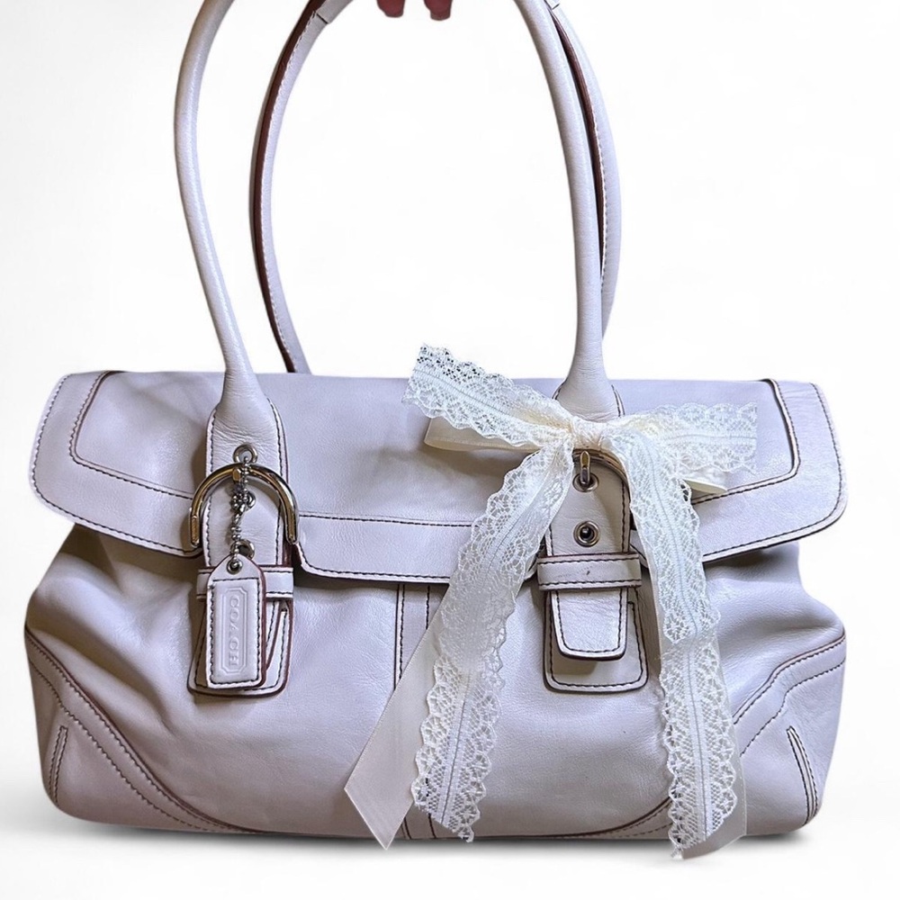 Vintage coach ivory Soho bag